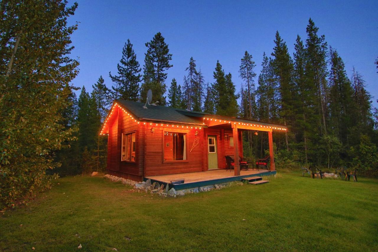 Mica Mountain Lodge & Log Cabins Tête Jaune 외부 사진